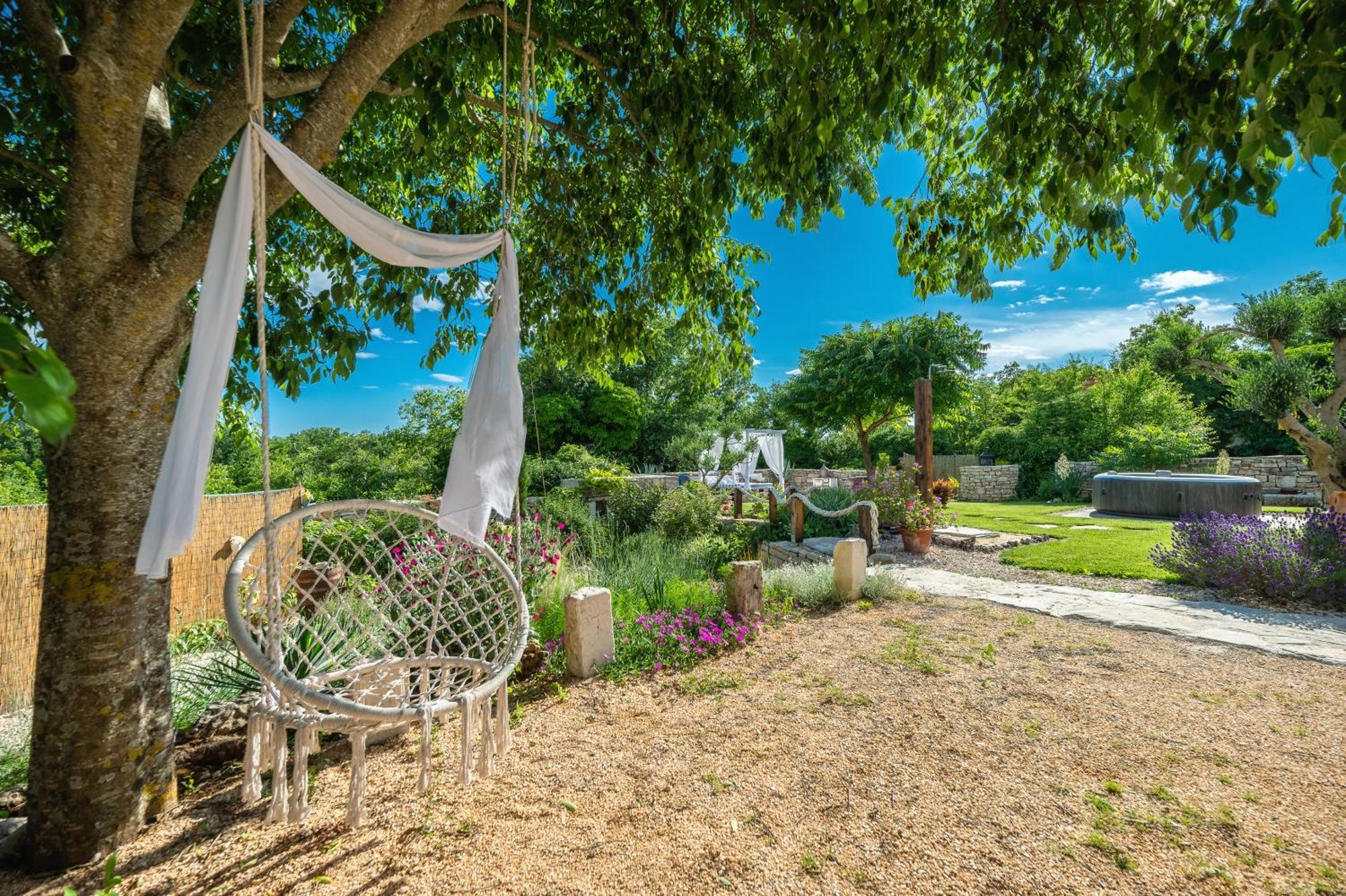 Rustical Holiday Resort Olea Имотски Екстериор снимка