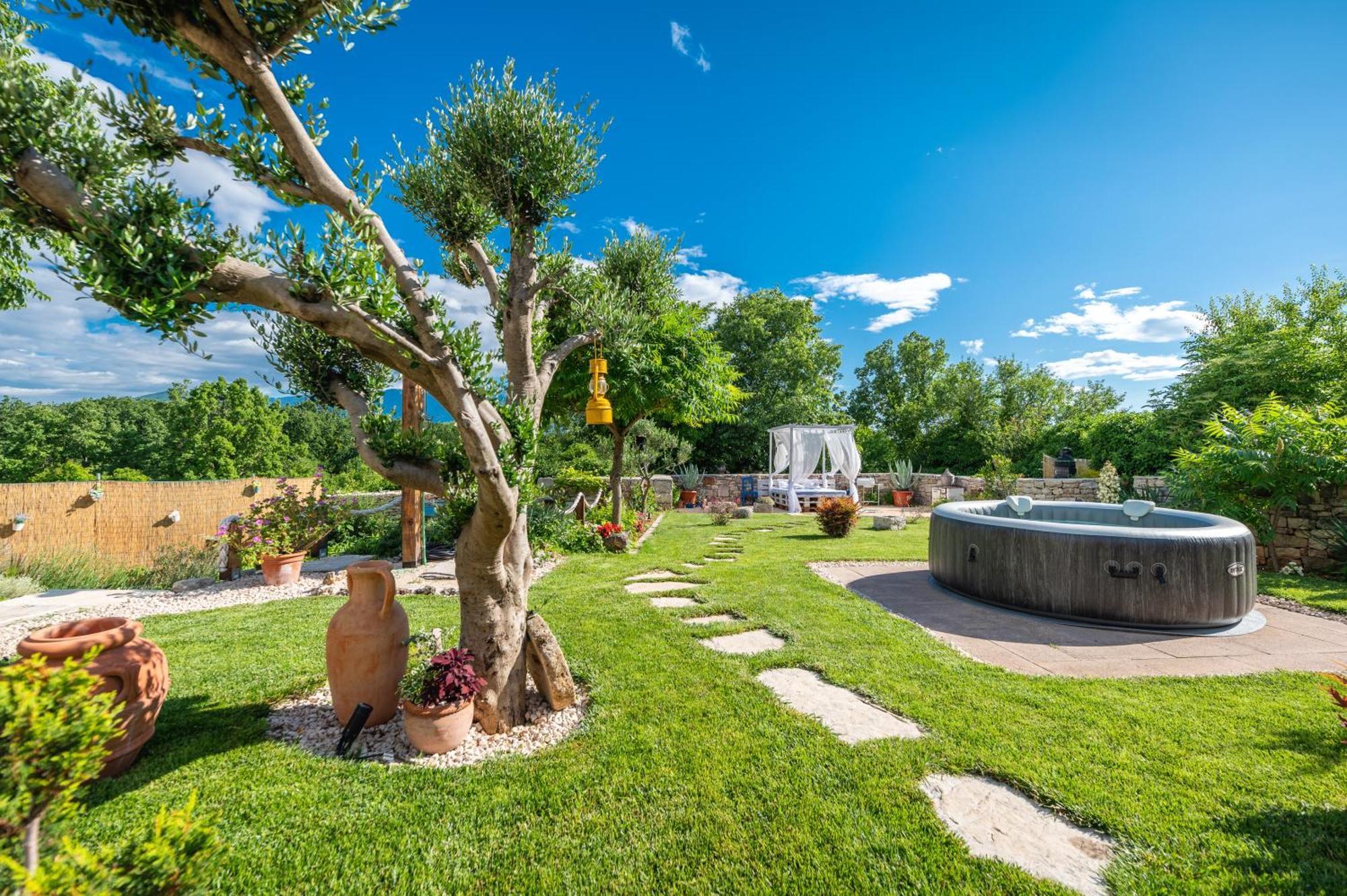 Rustical Holiday Resort Olea Имотски Екстериор снимка