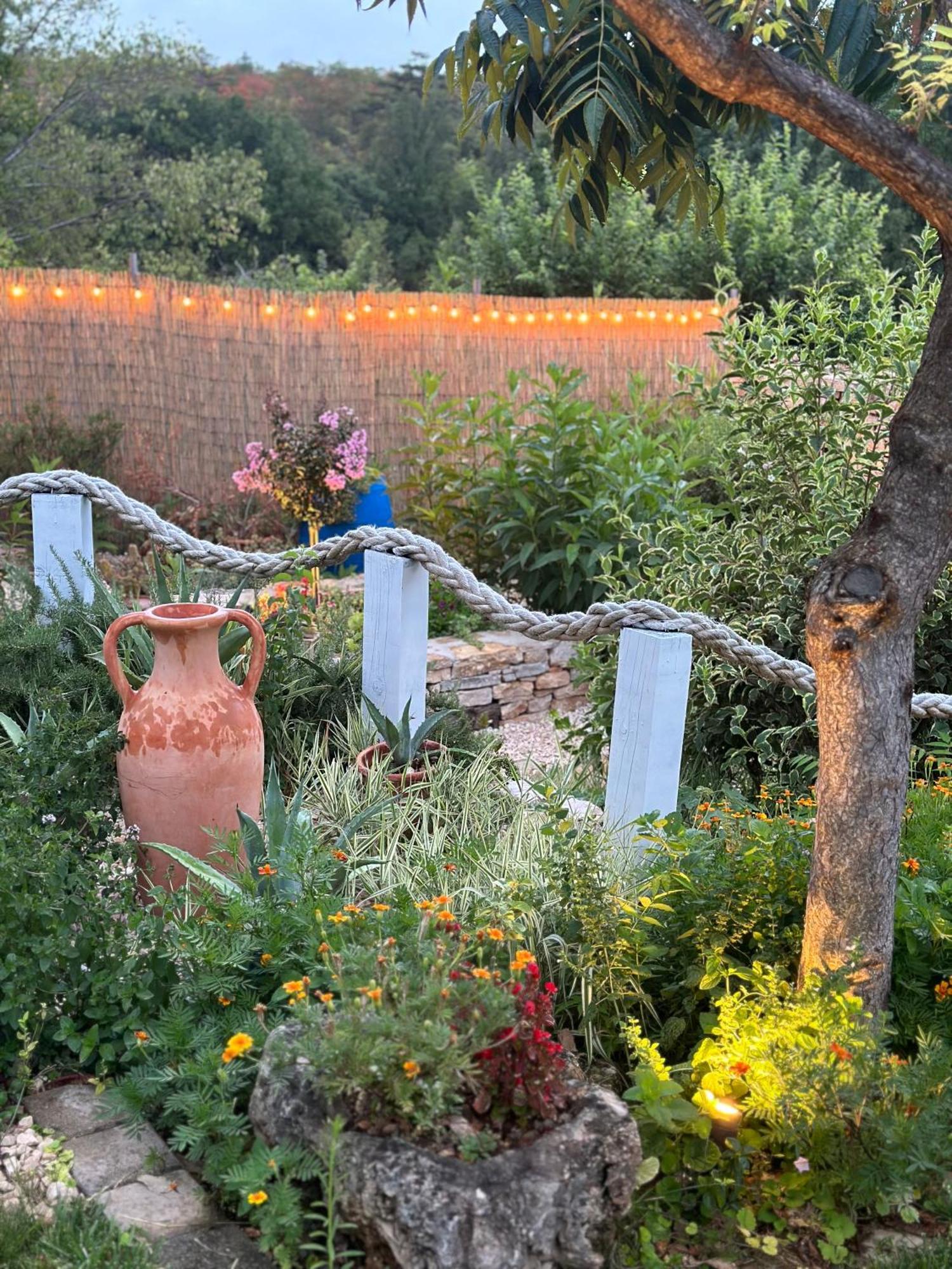 Rustical Holiday Resort Olea Имотски Екстериор снимка